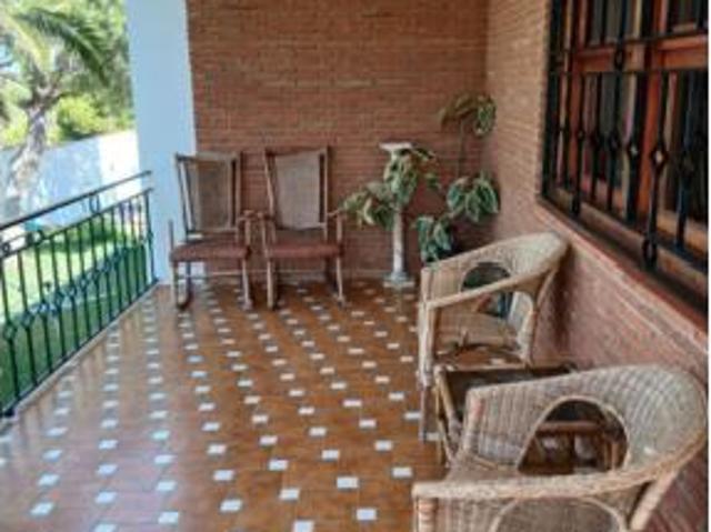 Chalet Venta Bétera, La Conarda Montesano
