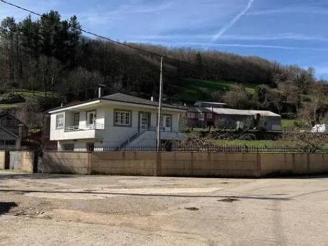 Chalet Venta Becerreá, Cruzul Vilar de Ouson