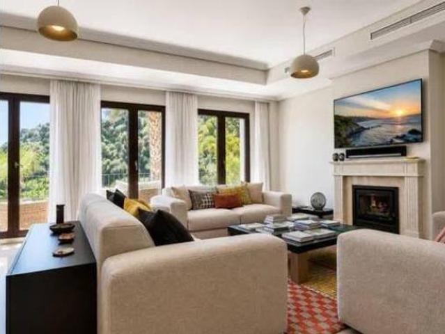 Chalet Venta Benahavís, Núcleo