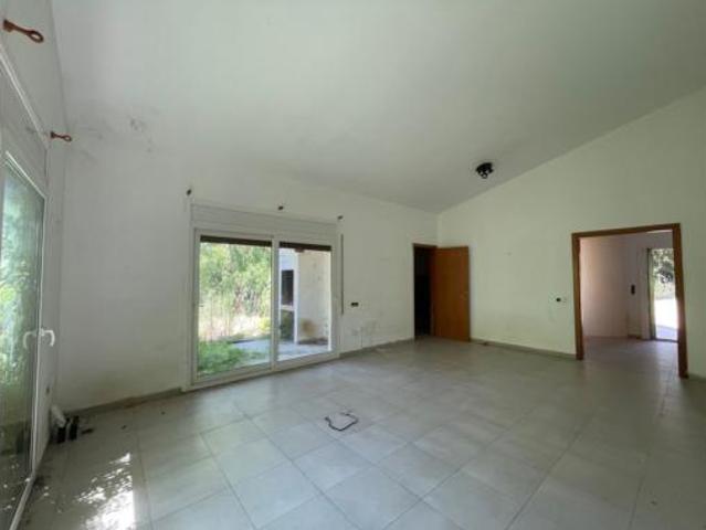 Chalet Venta Bescanó, Bescanó