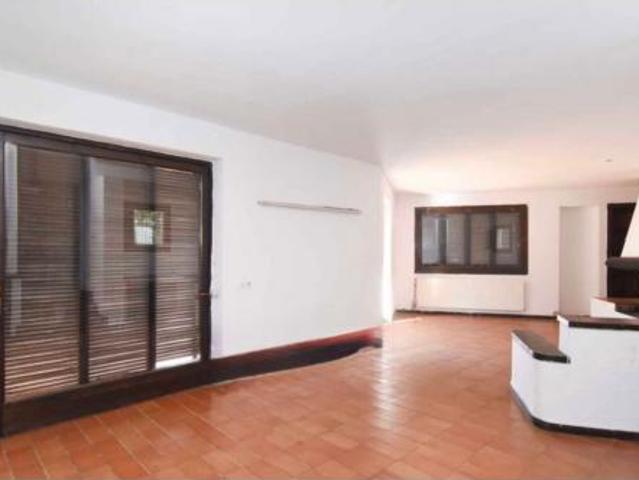 Chalet Venta Blanes, Urbanitzacions