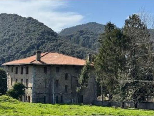 Chalet Venta Busturia, Altamira