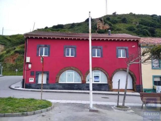 Chalet Venta Gozón, Pueblo Barredo