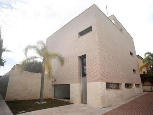 Chalet Venta Godella, Campo Olivar