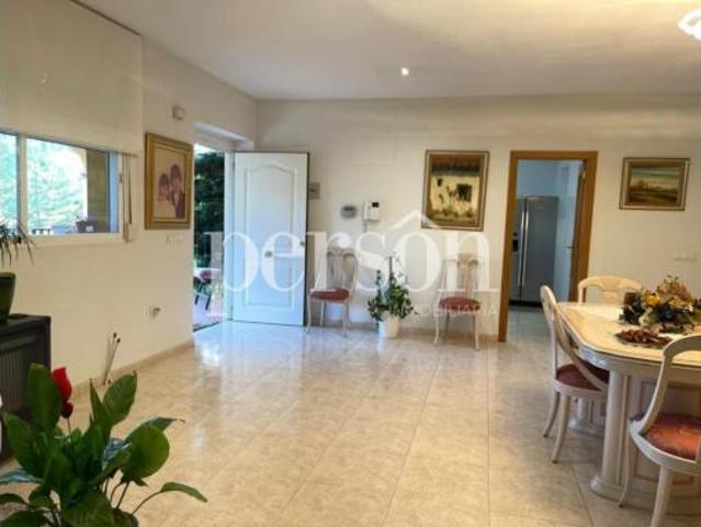 Chalet Venta Godelleta, Godelleta