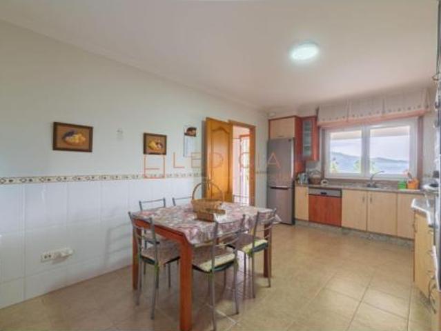 Chalet Venta Gondomar, Chain