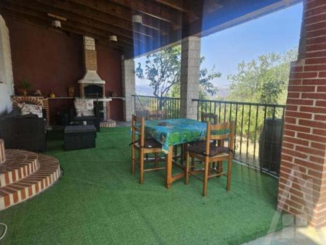 Chalet Venta Mieza, Mieza