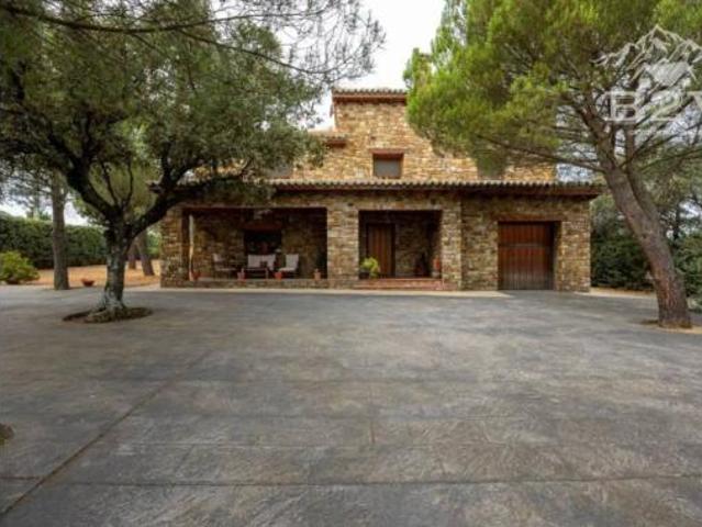 Chalet Venta Garganta de los Montes, El Cuadrón