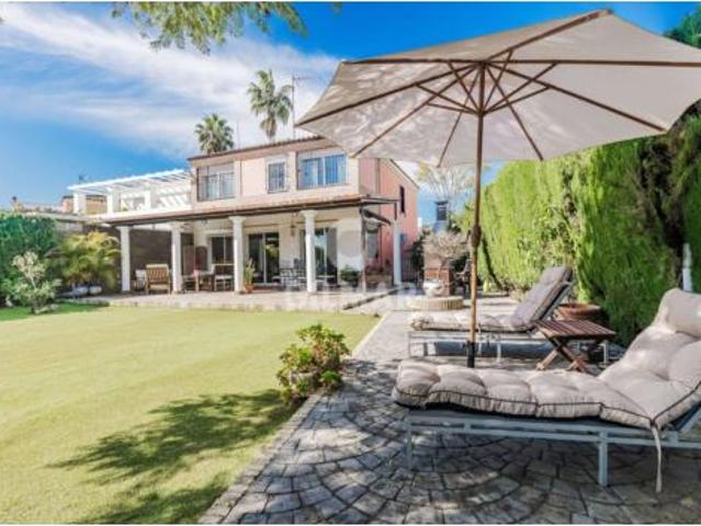 Chalet Venta Gelves, Gelves