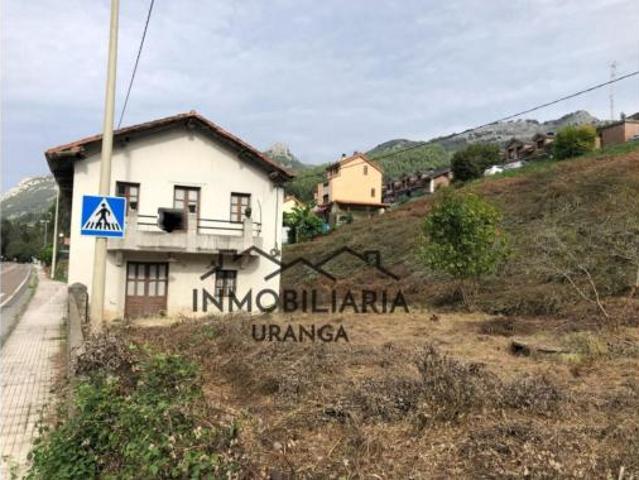 Chalet Venta Guriezo, Adino