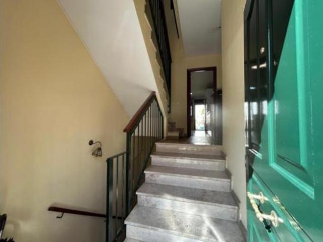 Chalet Venta Dos Hermanas, Centro Doña Mercedes