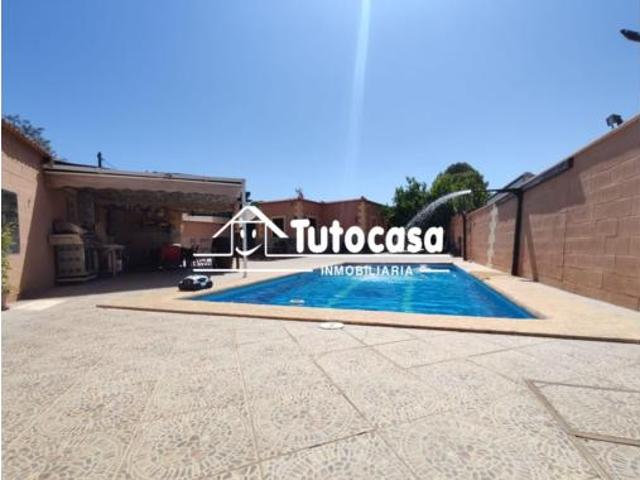 Chalet Venta Dos Hermanas, Entrenúcleos