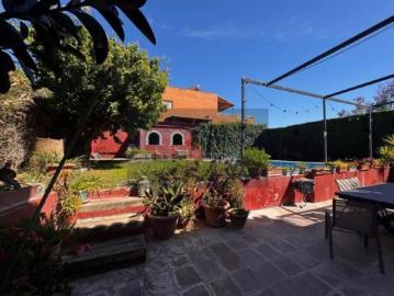 Chalet Venta Dos Hermanas, Entrenúcleos