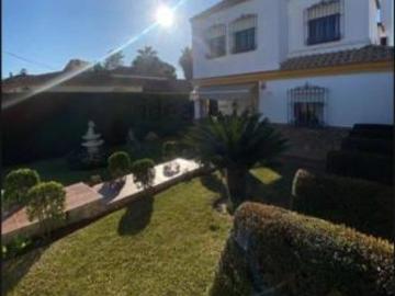 Chalet Venta Dos Hermanas, Entrenúcleos