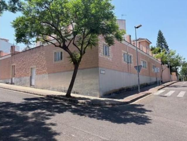 Chalet Venta Dos Hermanas, Entrenúcleos