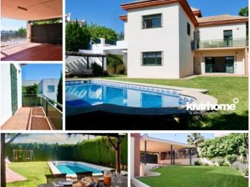 Villa en venta en Calle Cerro de la Viña - Trastero