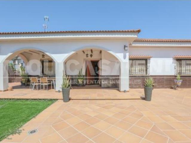 Chalet Venta Dos Hermanas, Entrenúcleos