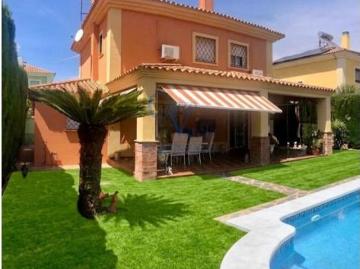Chalet Venta Dos Hermanas, Entrenúcleos