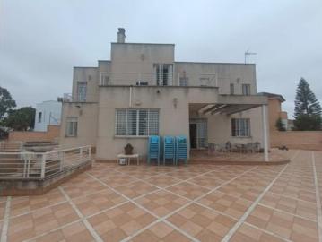 Chalet Venta Dos Hermanas, Entrenúcleos