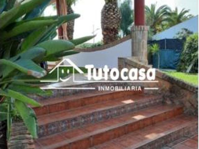 Chalet Venta Dos Hermanas, Entrenúcleos