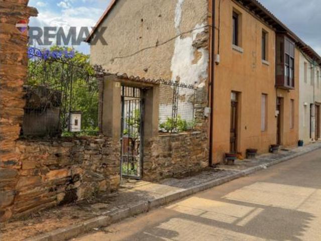 Chalet Venta Destriana, Destriana