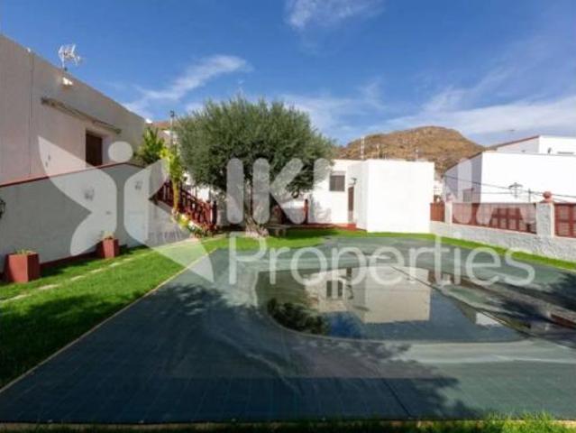Chalet Venta Enix, Enix