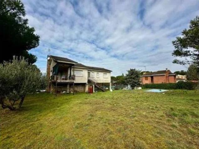Chalet Venta El Casar, El Casar