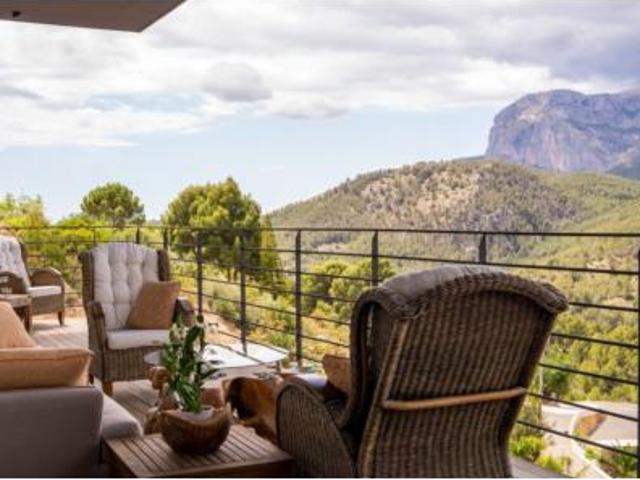 Chalet Venta El Castell de Guadalest, El Castell de Guadalest