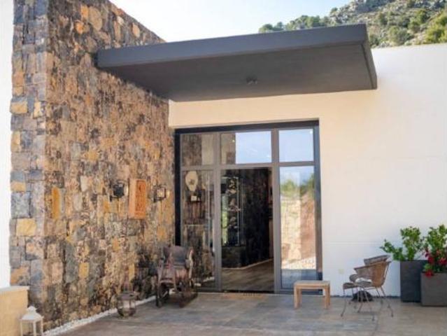 Chalet Venta El Castell de Guadalest, El Castell de Guadalest