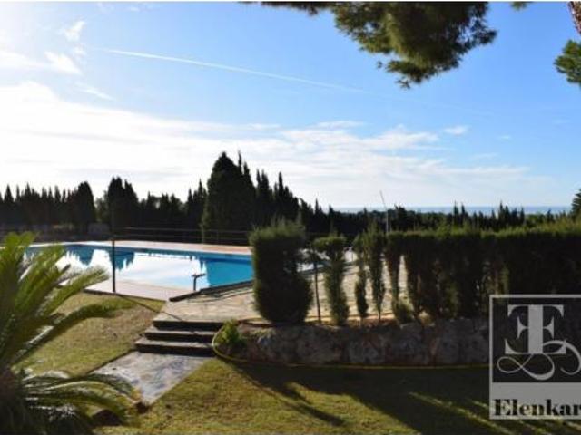 Chalet Venta El Vendrell, Centre