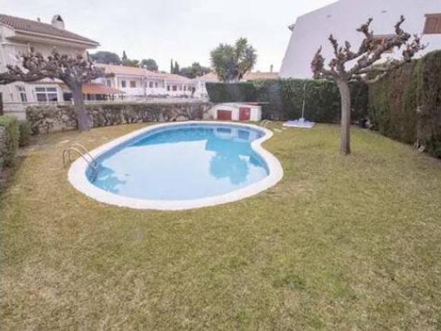 Casa adosada Venta El Vendrell, Els Masos