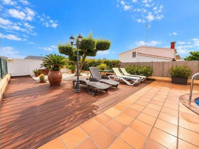 Chalet Venta El Vendrell, Els Masos
