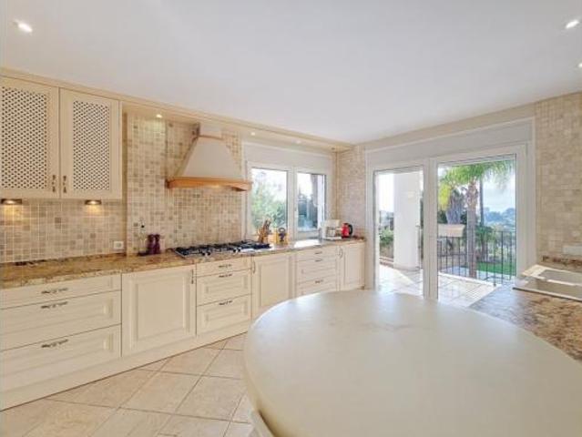Chalet Venta Estepona, Selwo
