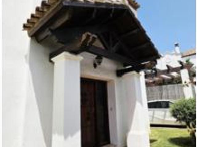 Chalet Venta Estepona, Selwo