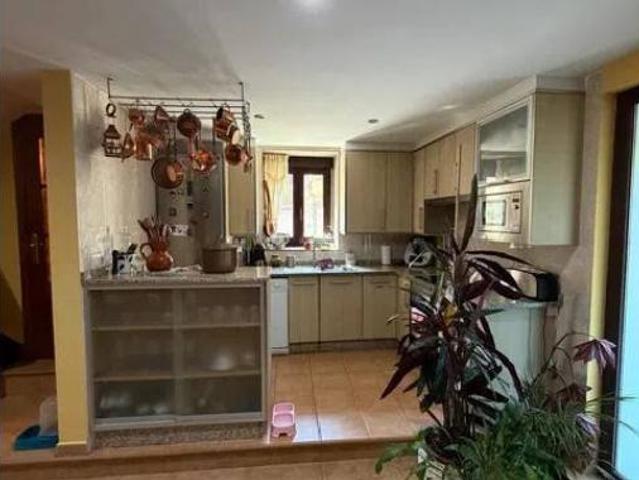 Chalet Venta Esgos, Esgos Capital