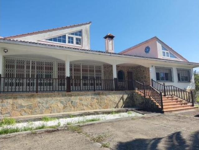 Chalet Venta Ferrol, Parroquias