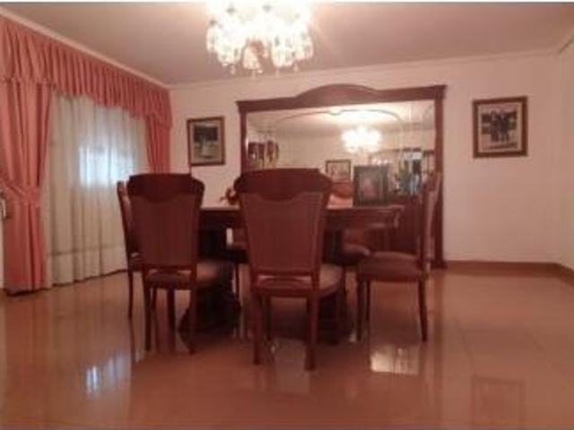 Chalet Venta Ferrol, Parroquias