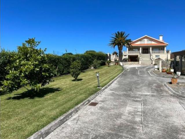 Chalet Venta Ferrol, Parroquias