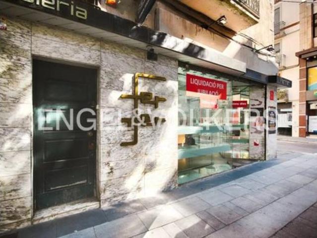 Chalet Venta Figueres, Centre