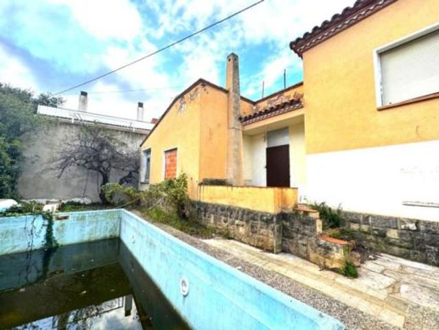 Chalet Venta Figueres, Parc Bosc Castell de Sant Ferran