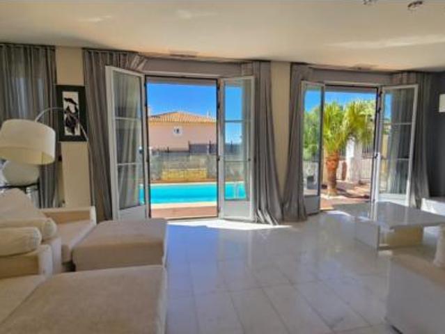 Chalet Venta Finestrat, Urbanización Golf Bahía