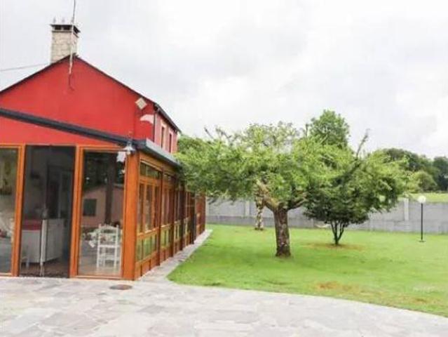 Chalet Venta Friol, Friol