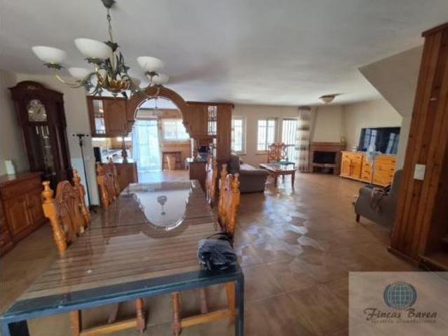 Chalet Venta Fuengirola, Pueblo López
