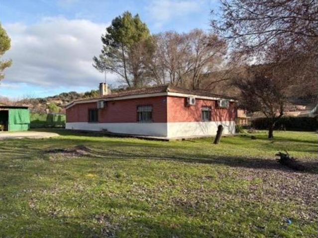 Chalet Venta Hontoba, Hontoba
