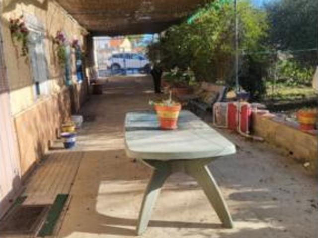 Chalet Venta Hellín, Isso