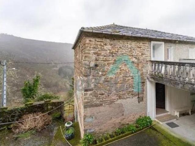 Chalet Venta Illano, Illano