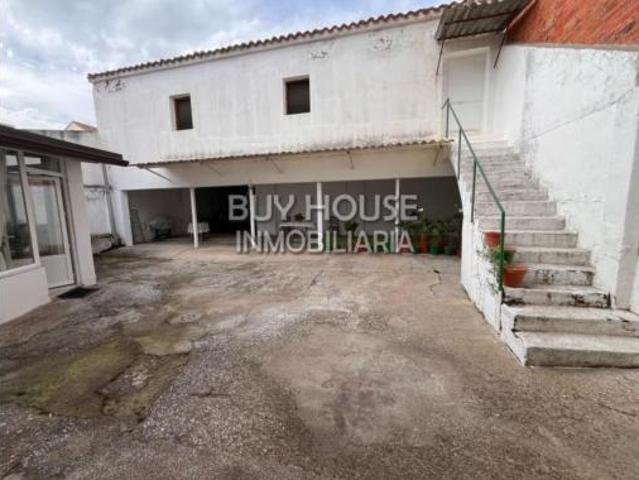 Chalet Venta Illescas, Centro