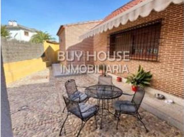 Chalet Venta Illescas, Parque Manuel de Vega Carretera de Ugena