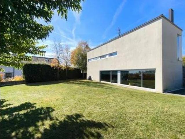 Chalet Venta Iza Itza, Iza Itza