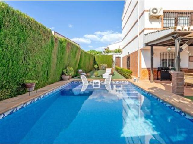 Chalet Venta Jun, Jun